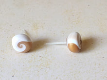 Load image into Gallery viewer, Gold and white swirl earrings